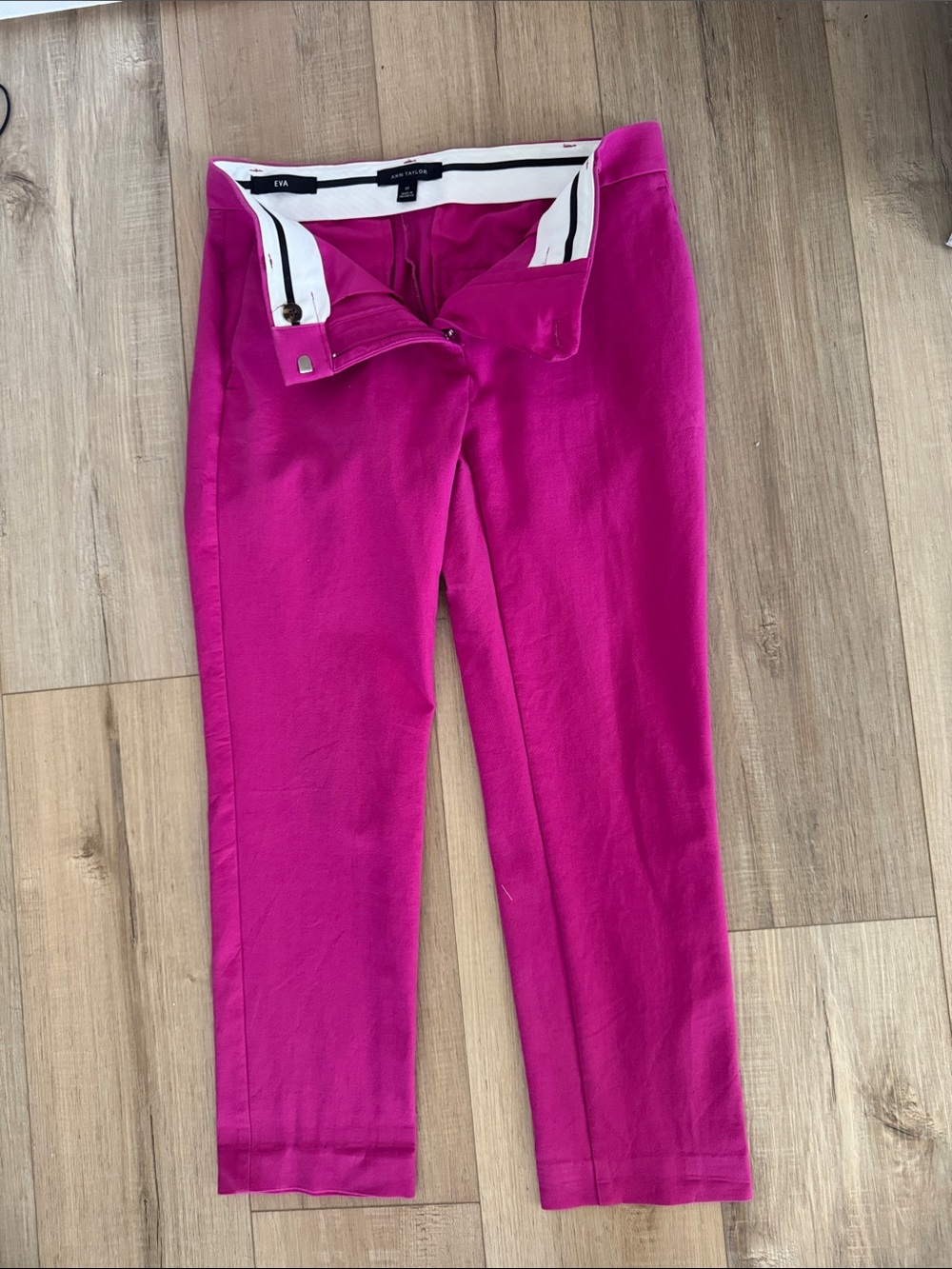 Ann Taylor Fuchsia Cropped Dress Pants